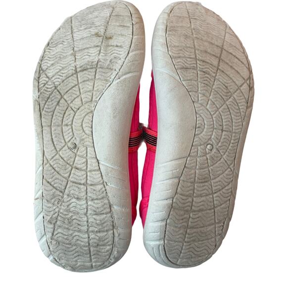 Pink Water Shoes Big Girl's size Large 2-3 - Picture 2 of 8